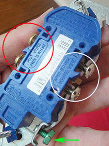 how to replace an outlet, Colored Screws