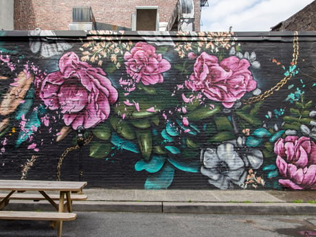 Jersey City Mural titled Untitled by Nate Frizell with Gold Chains and Bouquets