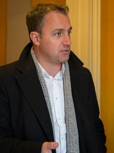 GaryPortrait7.jpg GaryPortrait7.jpg