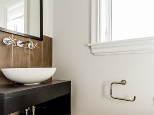 penthouse bathroom